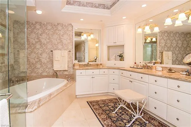 Audubon-Bathroom-Before Remodel by Cutting Edge