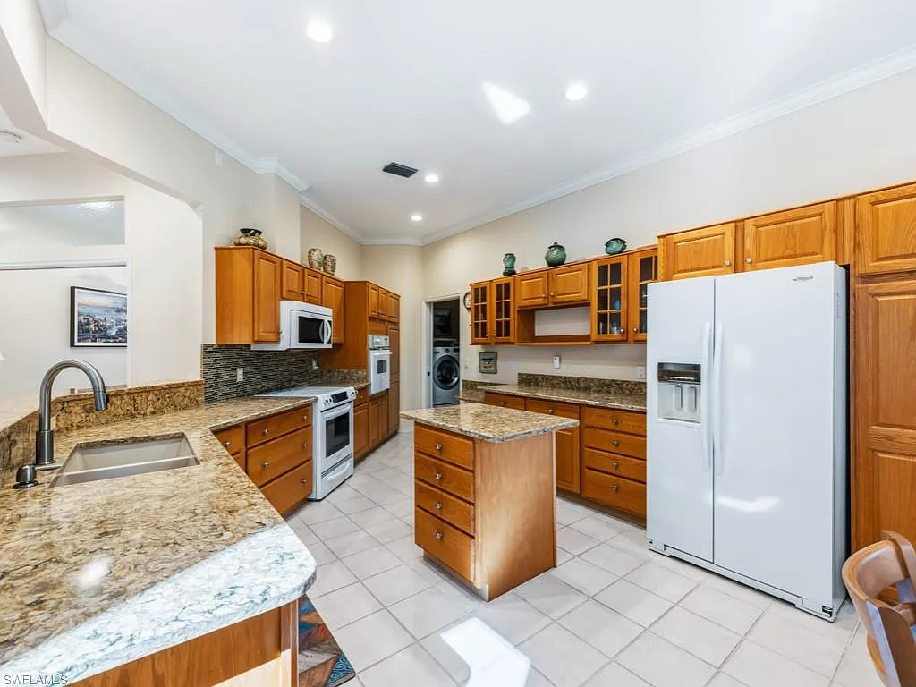 Cutting Edge-Bonita Bay-Kitchen-2-Before