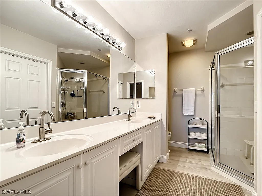 Cutting Edge Fiddlers Creek Bathroom Before (3)