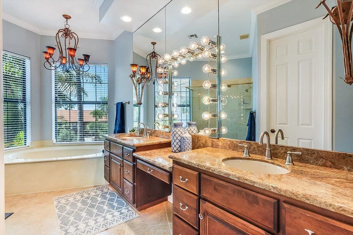 Cutting Edge-Marco Island-Bathroom-2-Before