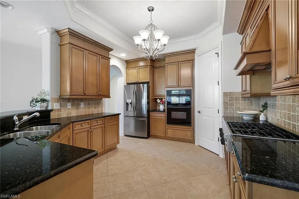 Cutting Edge-Miromar Lakes-Kitchen-3-Before