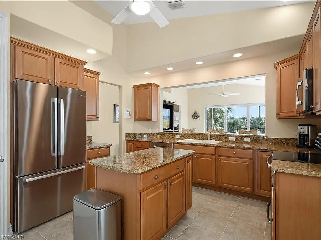 Cutting Edge-Miromar Lakes-Kitchen-Before