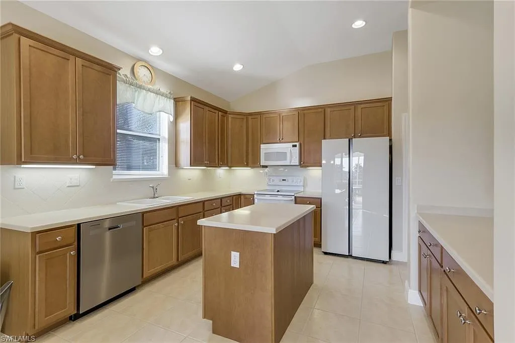 Cutting Edge-Palmira-Kitchen-Before