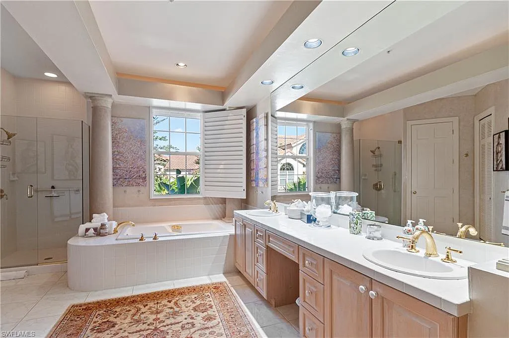 Cutting Edge-Park Shore-Bathroom-3-Before