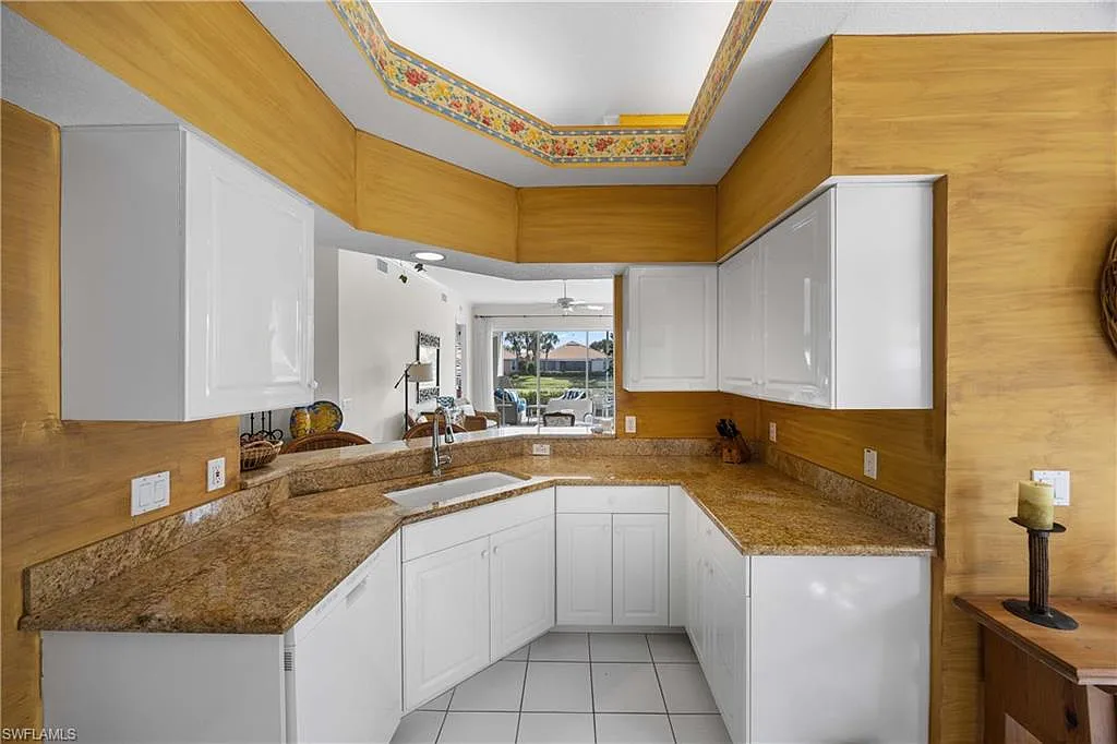 Cutting Edge-Pelican Marsh-Kitchen-3-Before