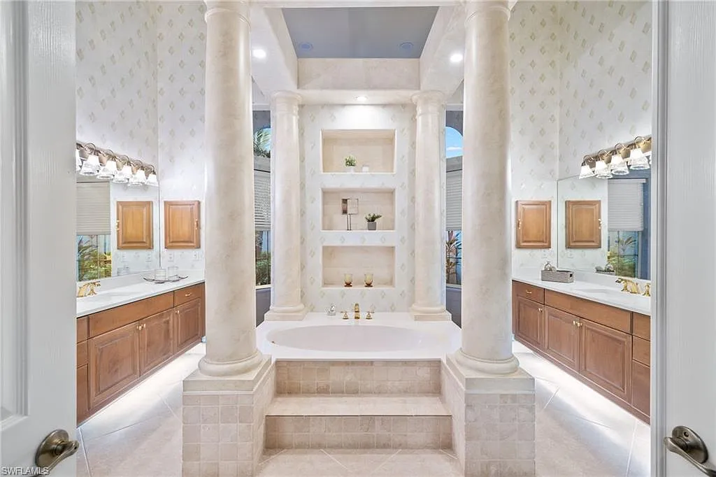Cutting Edge-The Vineyards-Bathroom-Before