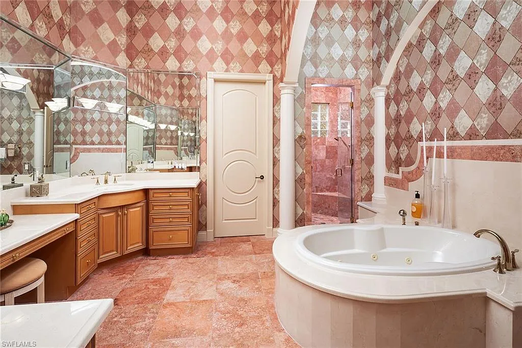Cutting Edge Tiburon Bathroom Before (3)