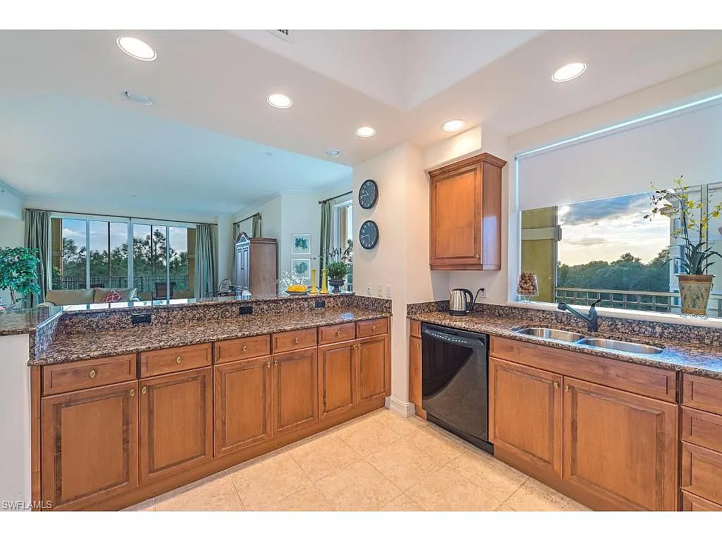Cutting Edge-Tiburon-Kitchen-3-Before