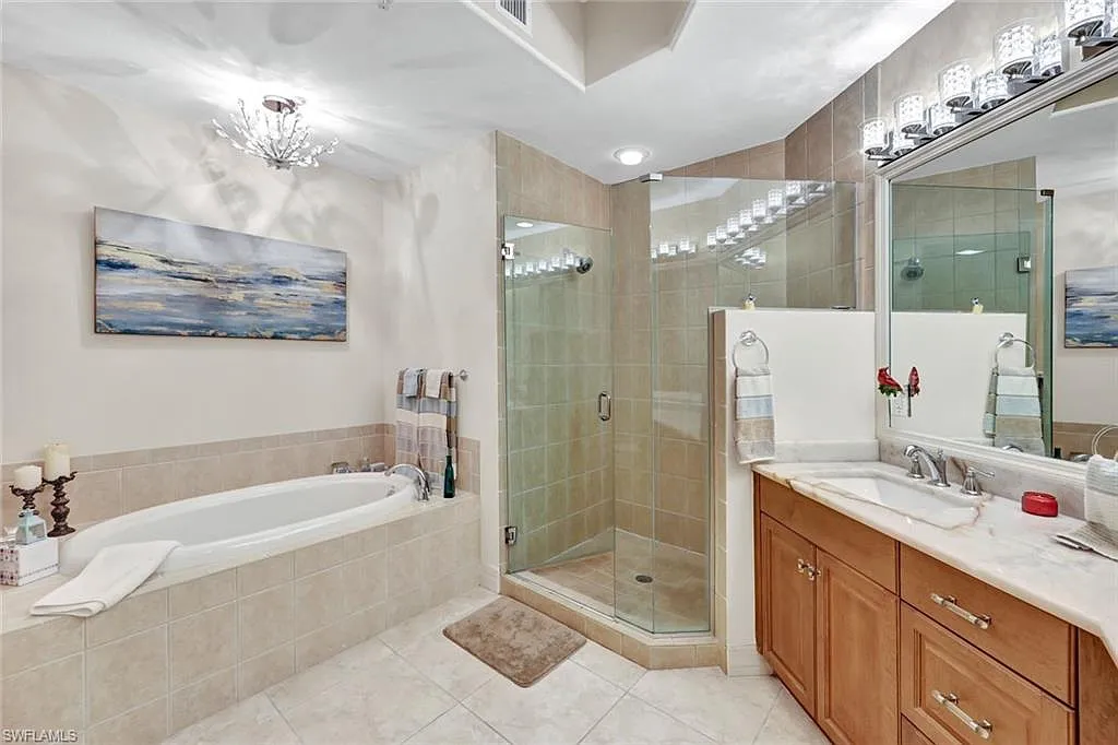 Cutting edge-Miroamar Lakes-Bathroom-3-Before